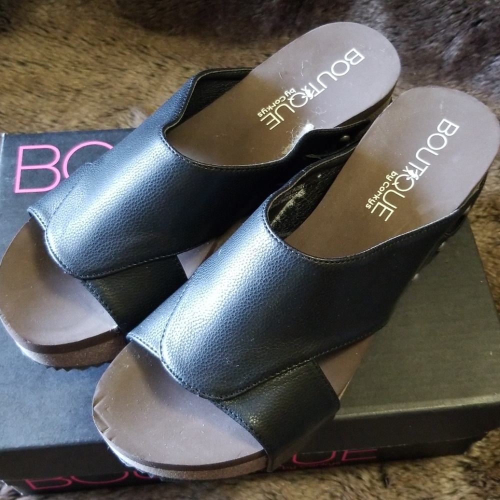 Slip on wedges